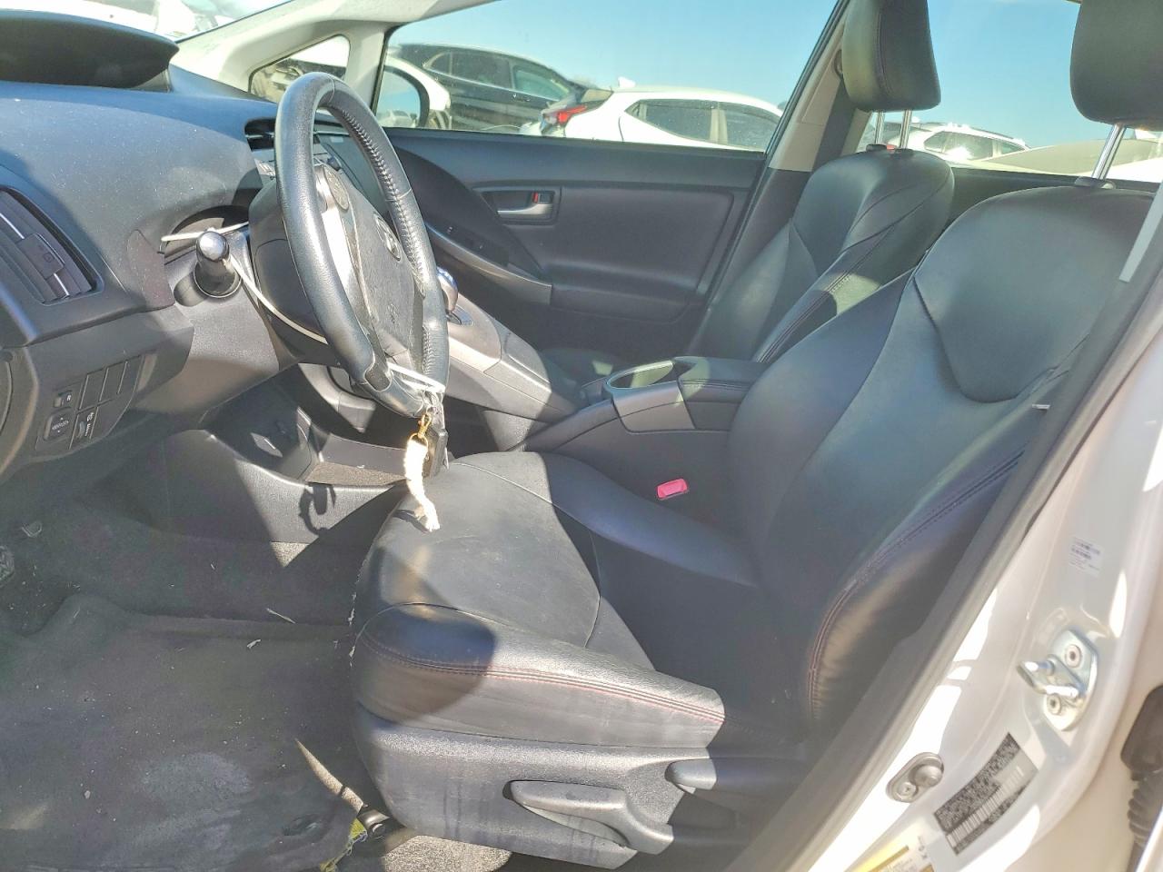 2013 TOYOTA PRIUS photo 19