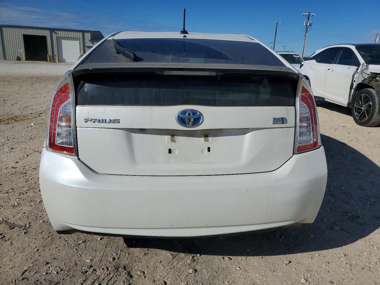 2013 TOYOTA PRIUS photo 16