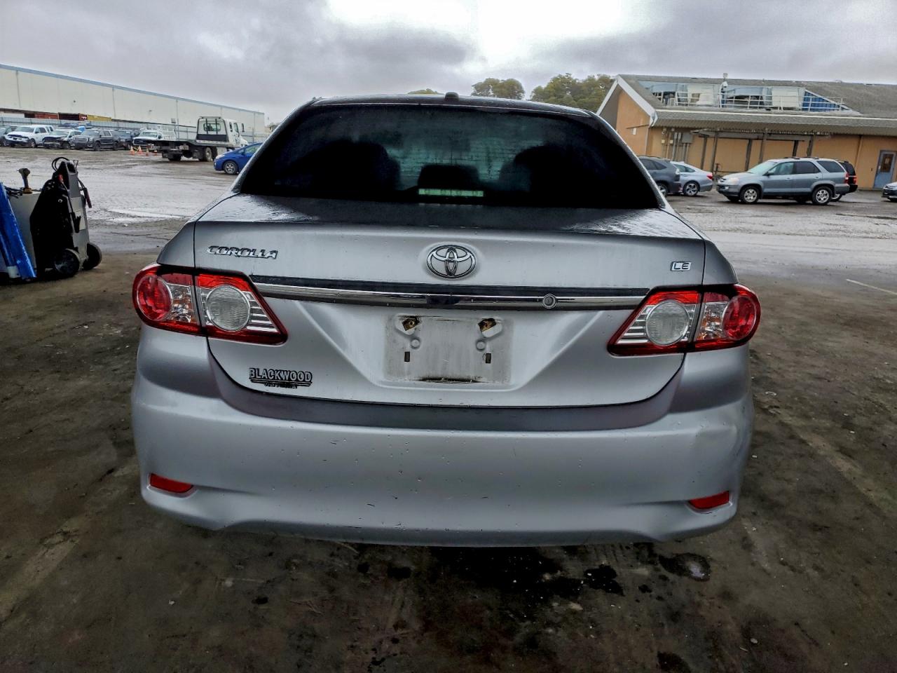 2011 TOYOTA COROLLA BASE photo 6