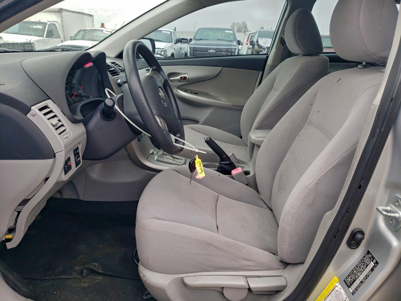 2011 TOYOTA COROLLA BASE photo 7