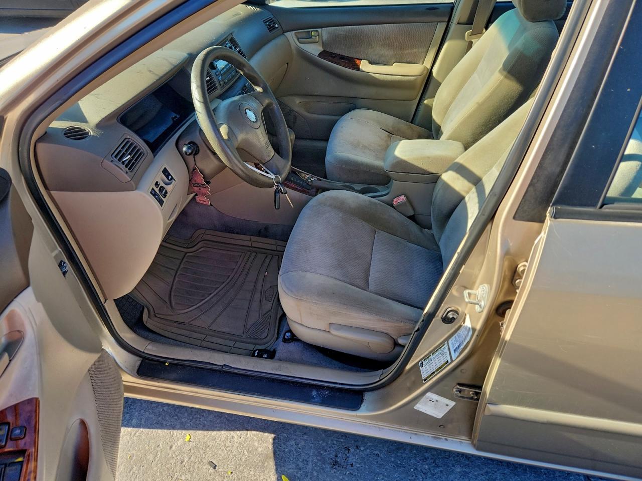 2006 TOYOTA COROLLA photo 13