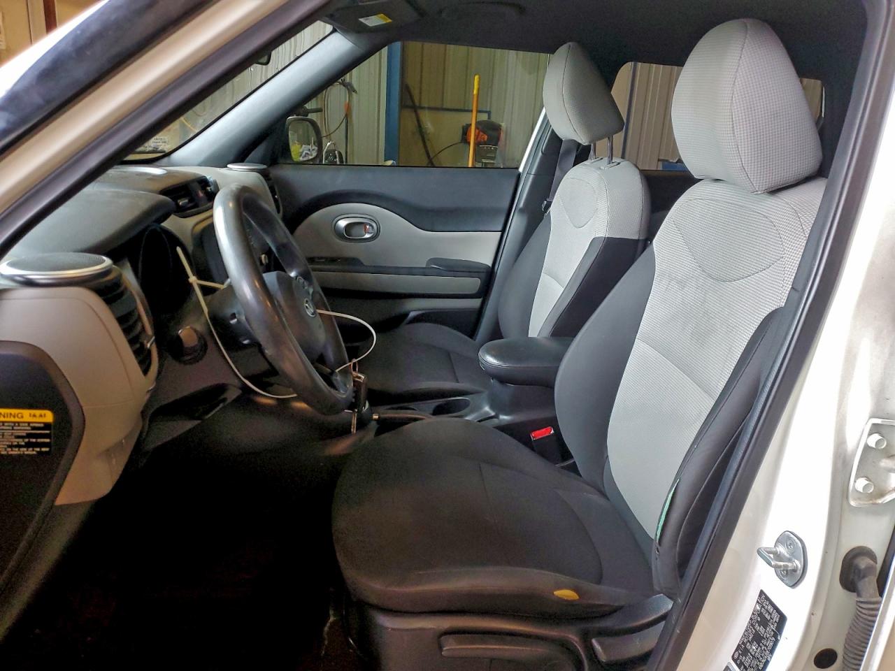 2014 KIA SOUL photo 13