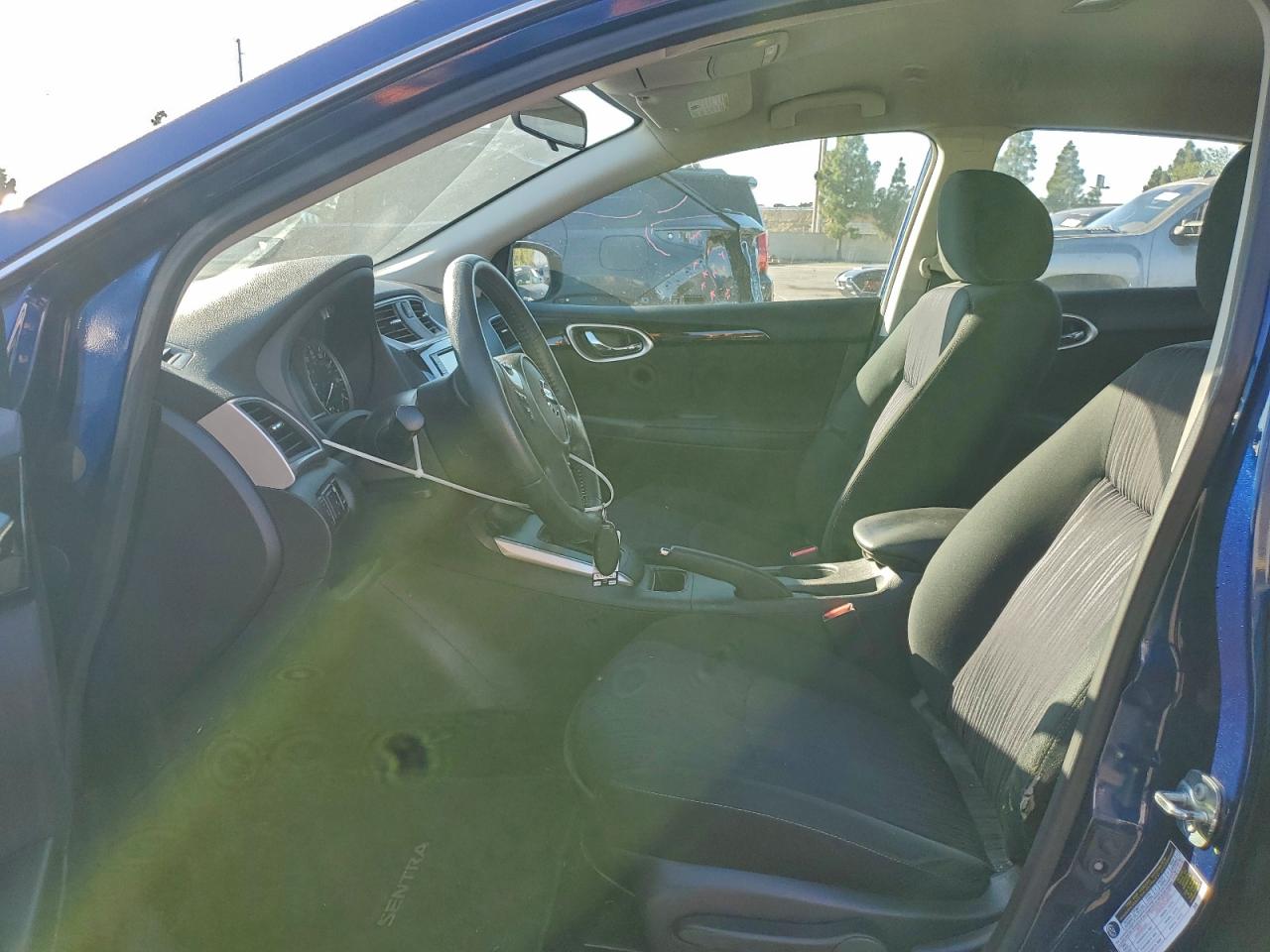 2019 NISSAN SENTRA S photo 7