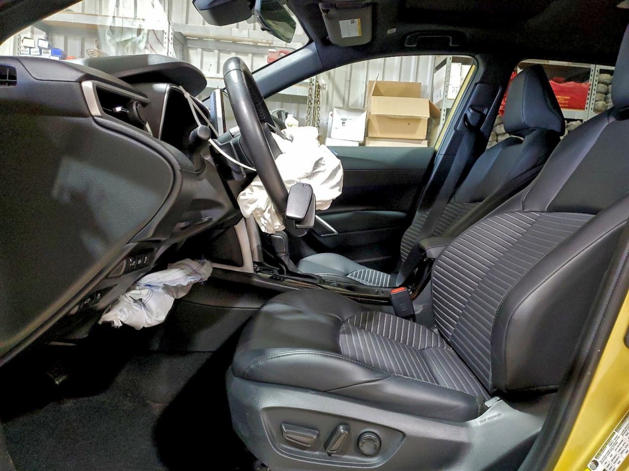 2024 TOYOTA COROLLA CROSS SE photo 13