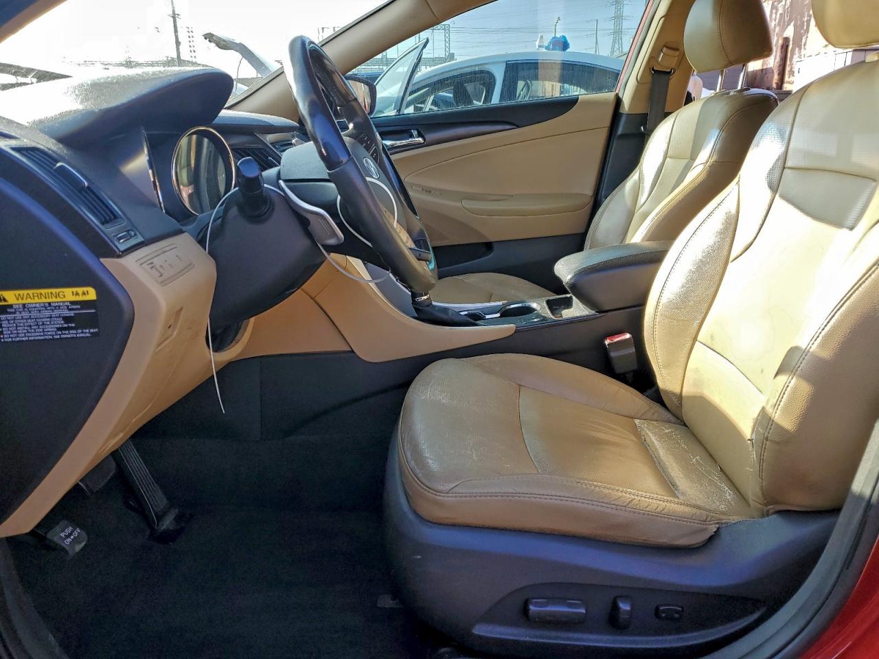 2013 HYUNDAI SONATA SE photo 7