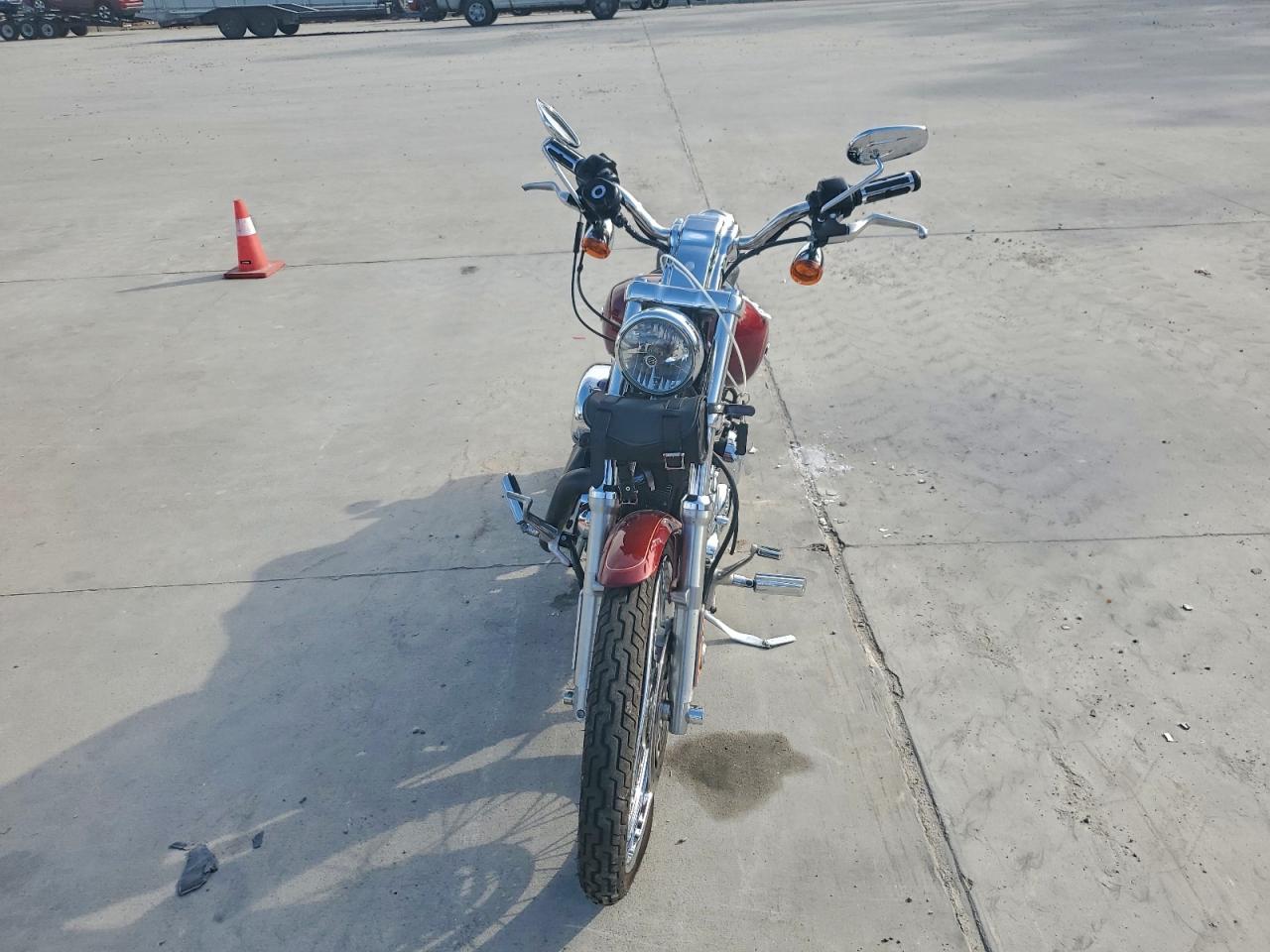 2009 HARLEY-DAVIDSON XL1200 C photo 2