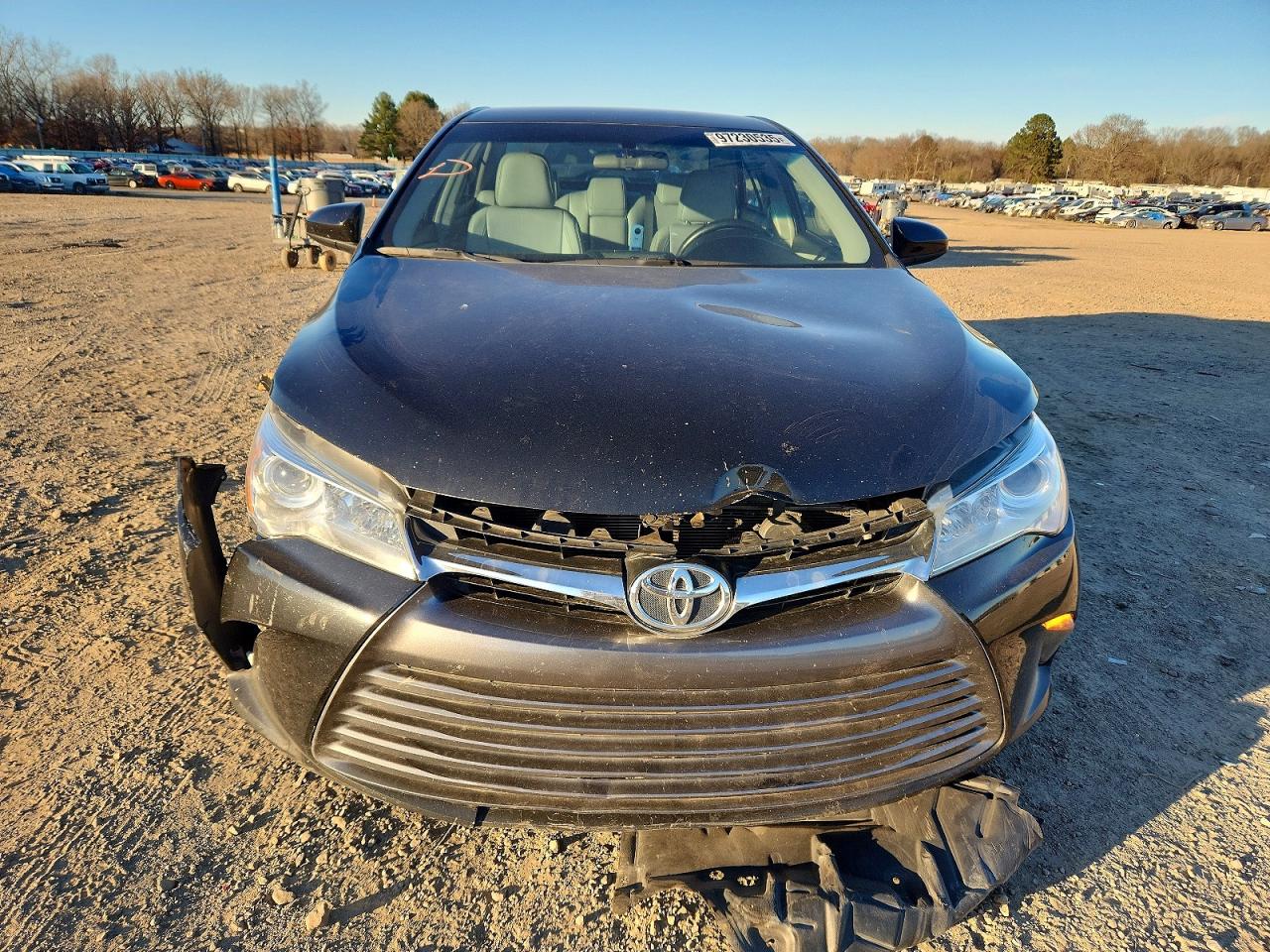 2016 TOYOTA CAMRY LE photo 5