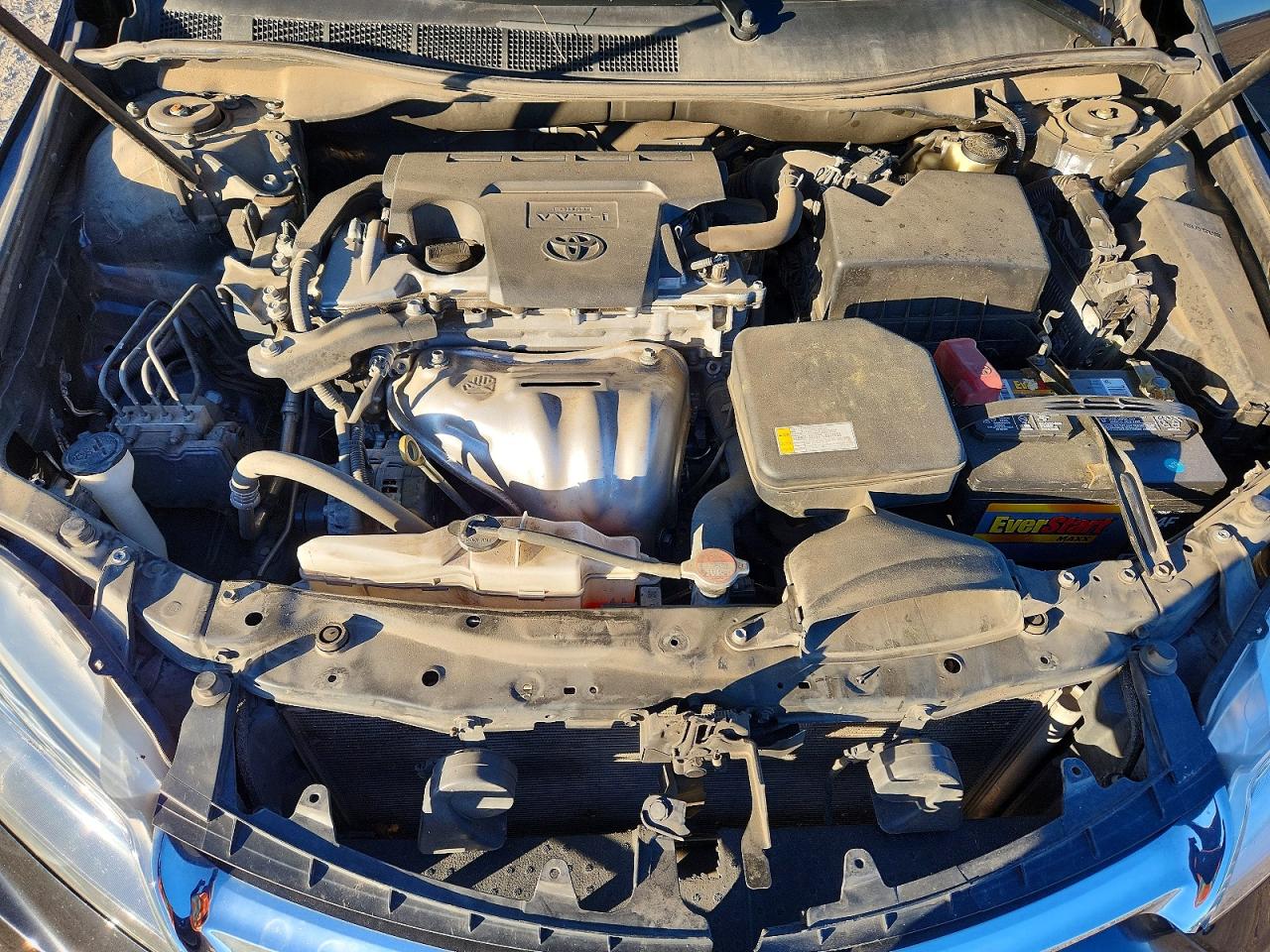 2016 TOYOTA CAMRY LE photo 11