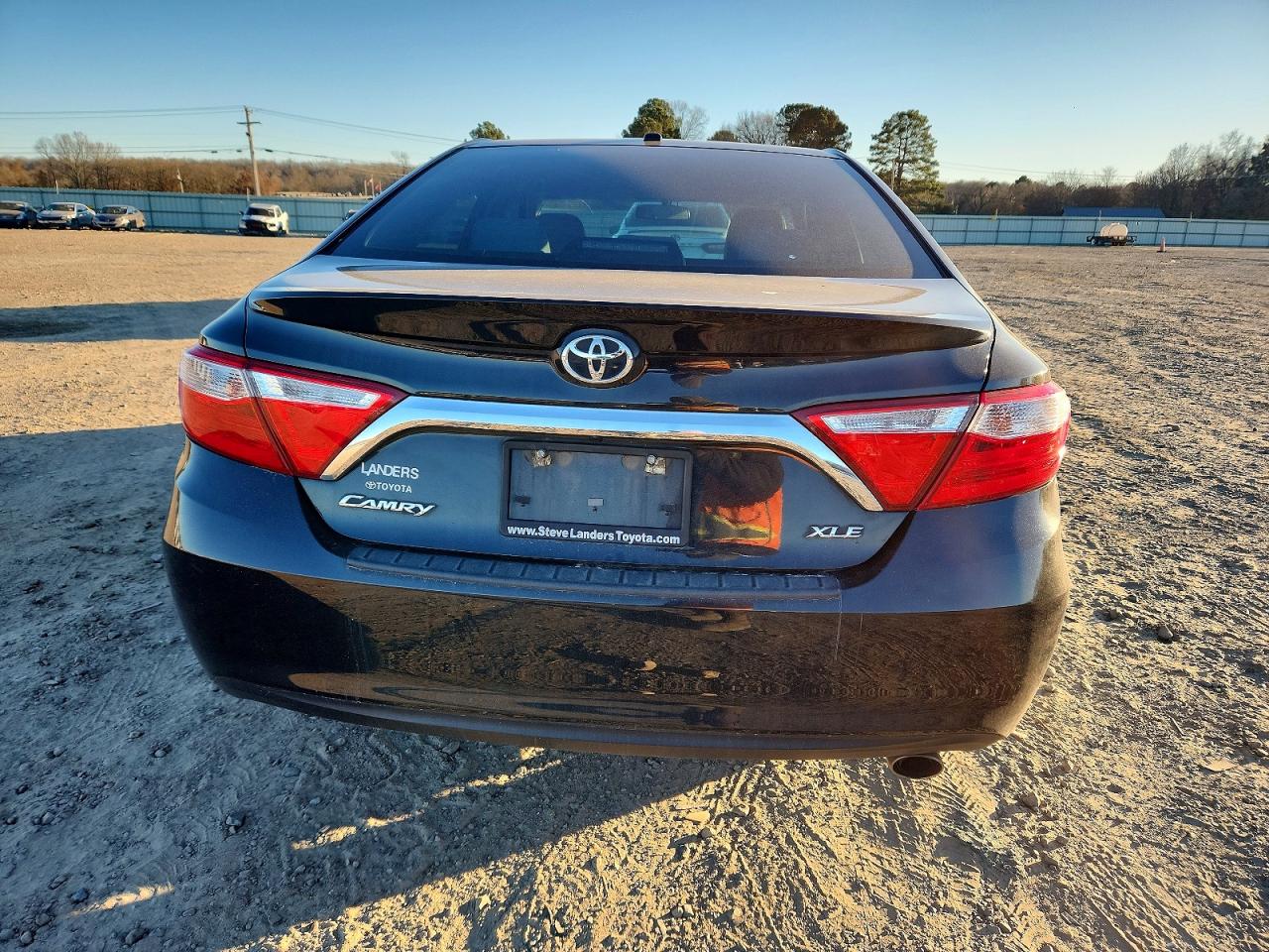 2016 TOYOTA CAMRY LE photo 6