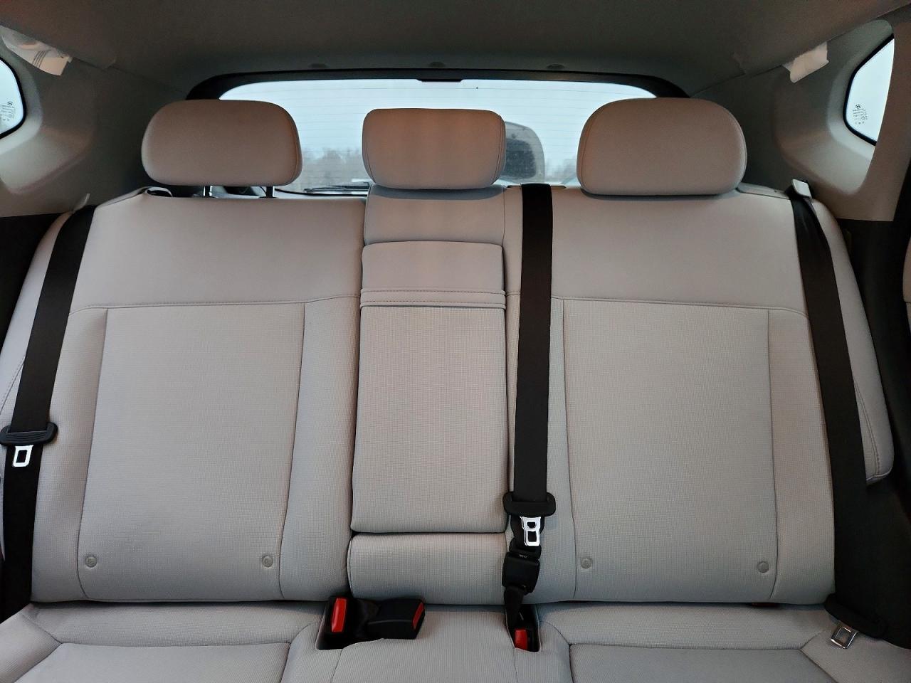 2025 HYUNDAI KONA SEL photo 10