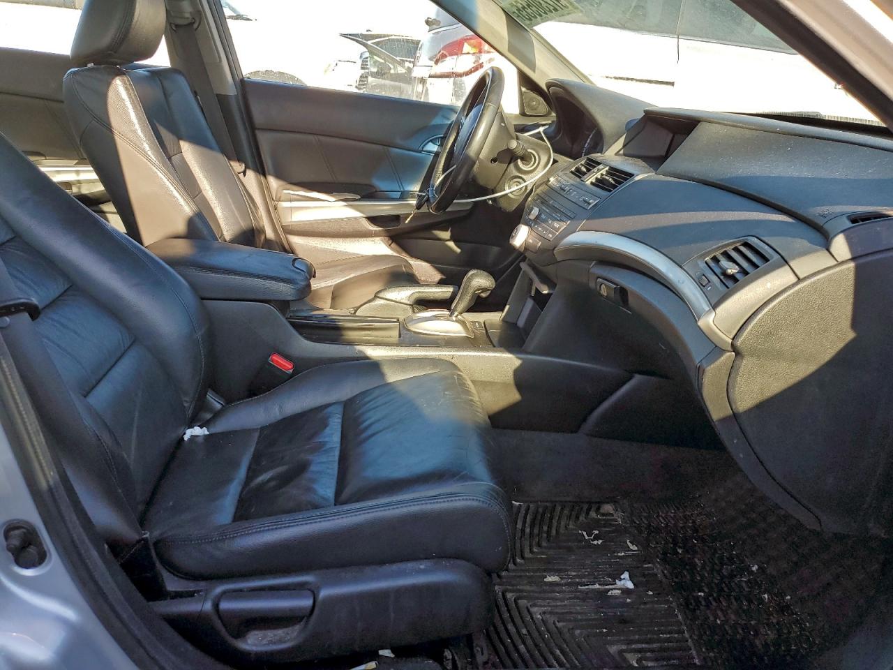 2010 HONDA ACCORD EXL photo 7