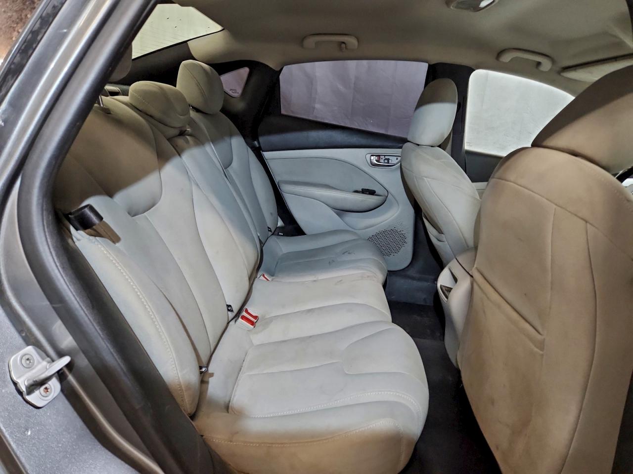 2013 DODGE DART SXT photo 19