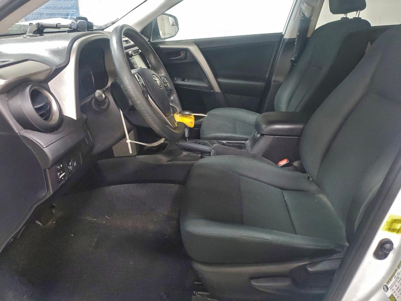 2017 TOYOTA RAV4 LE photo 7