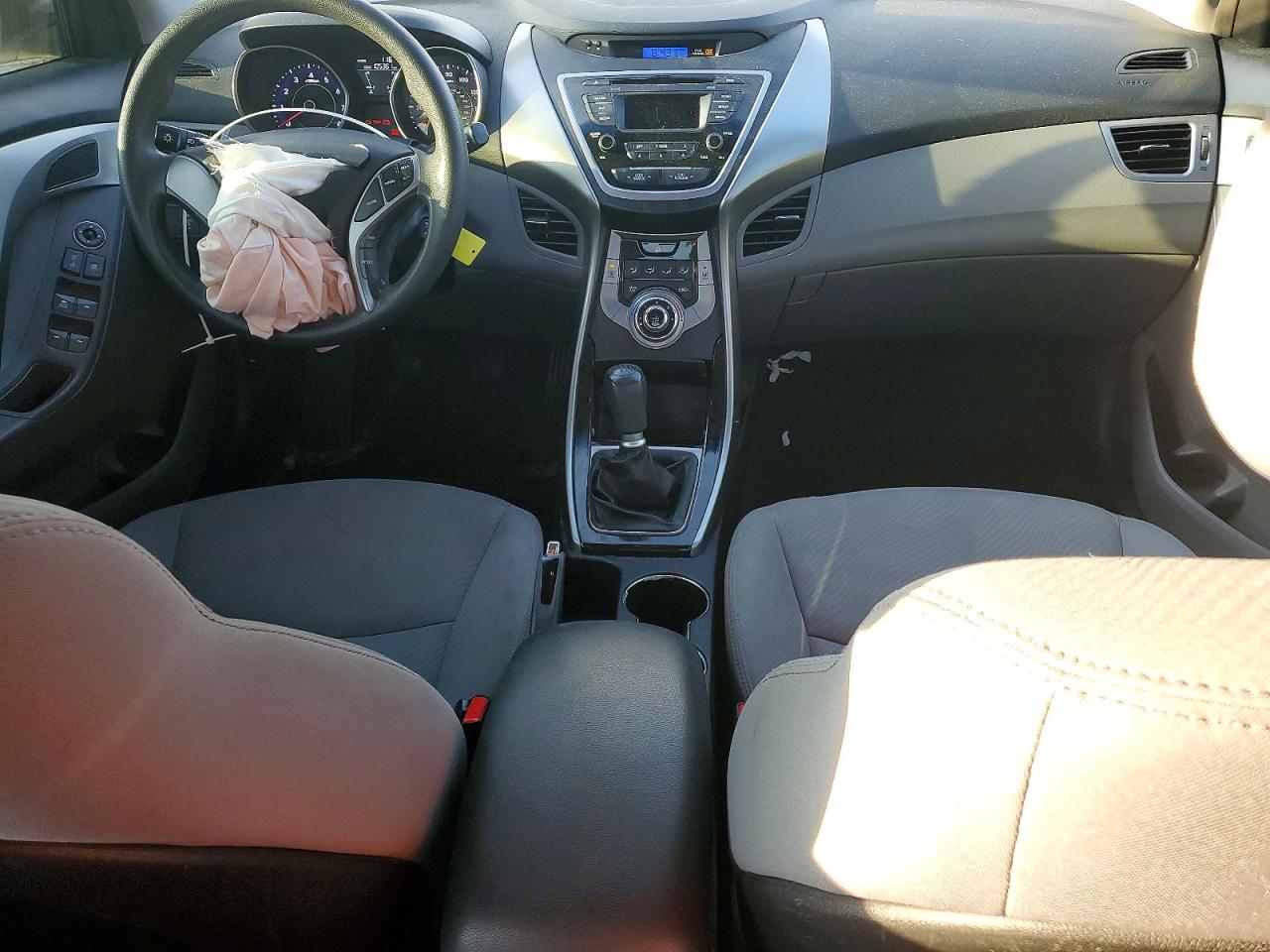 2013 HYUNDAI ELANTRA GLS photo 15