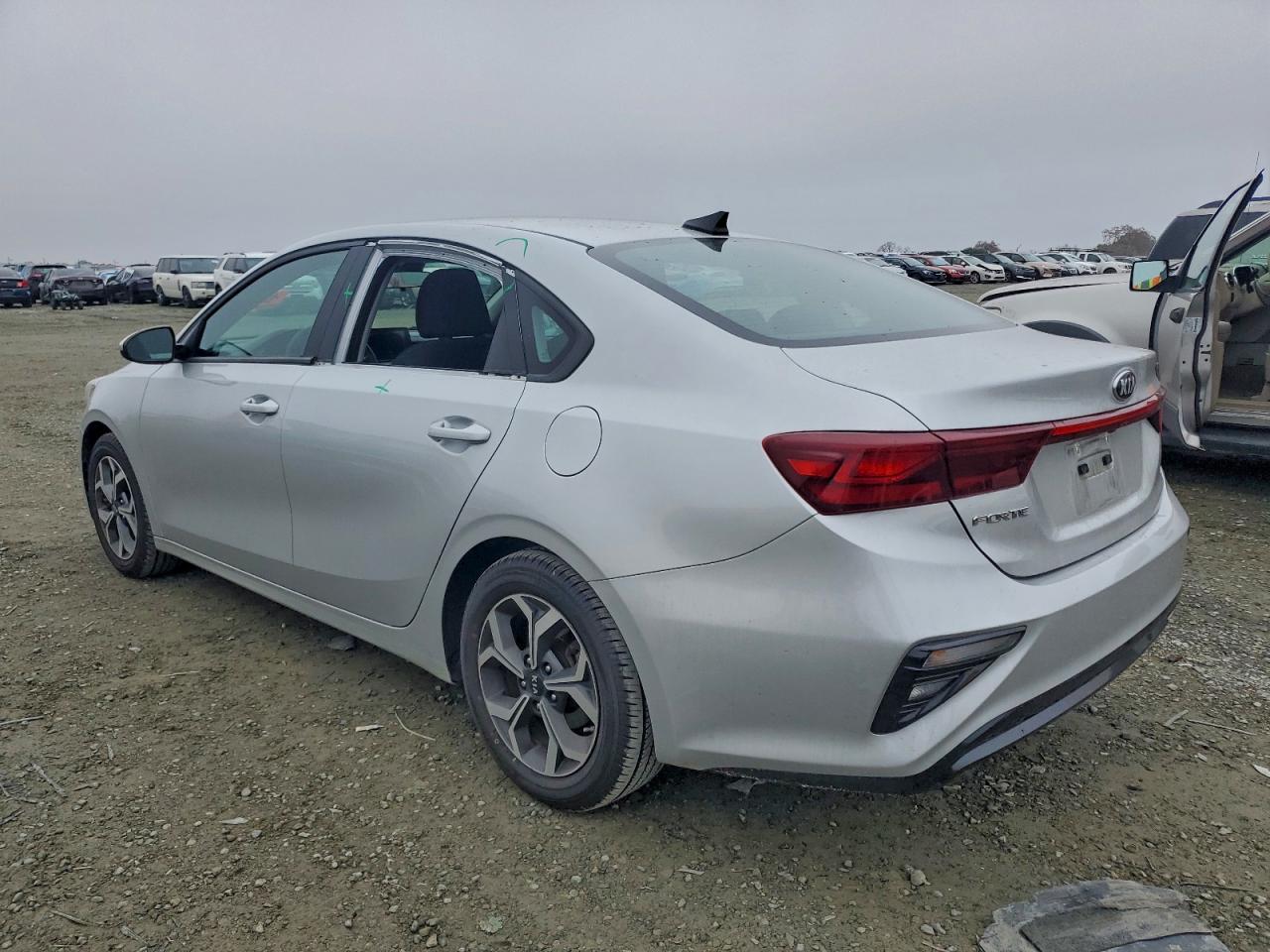 2019 KIA FORTE FE photo 4