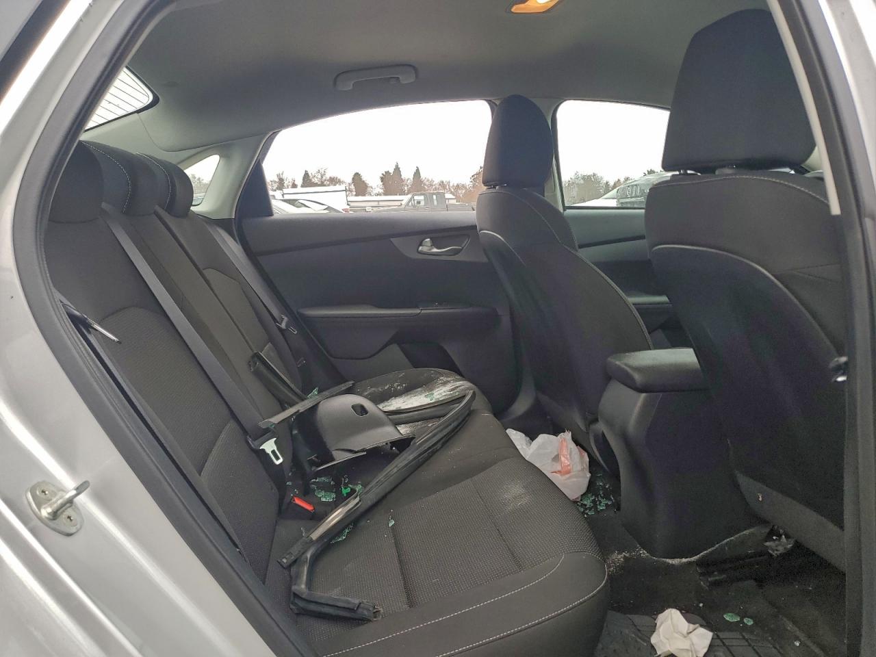 2019 KIA FORTE FE photo 28