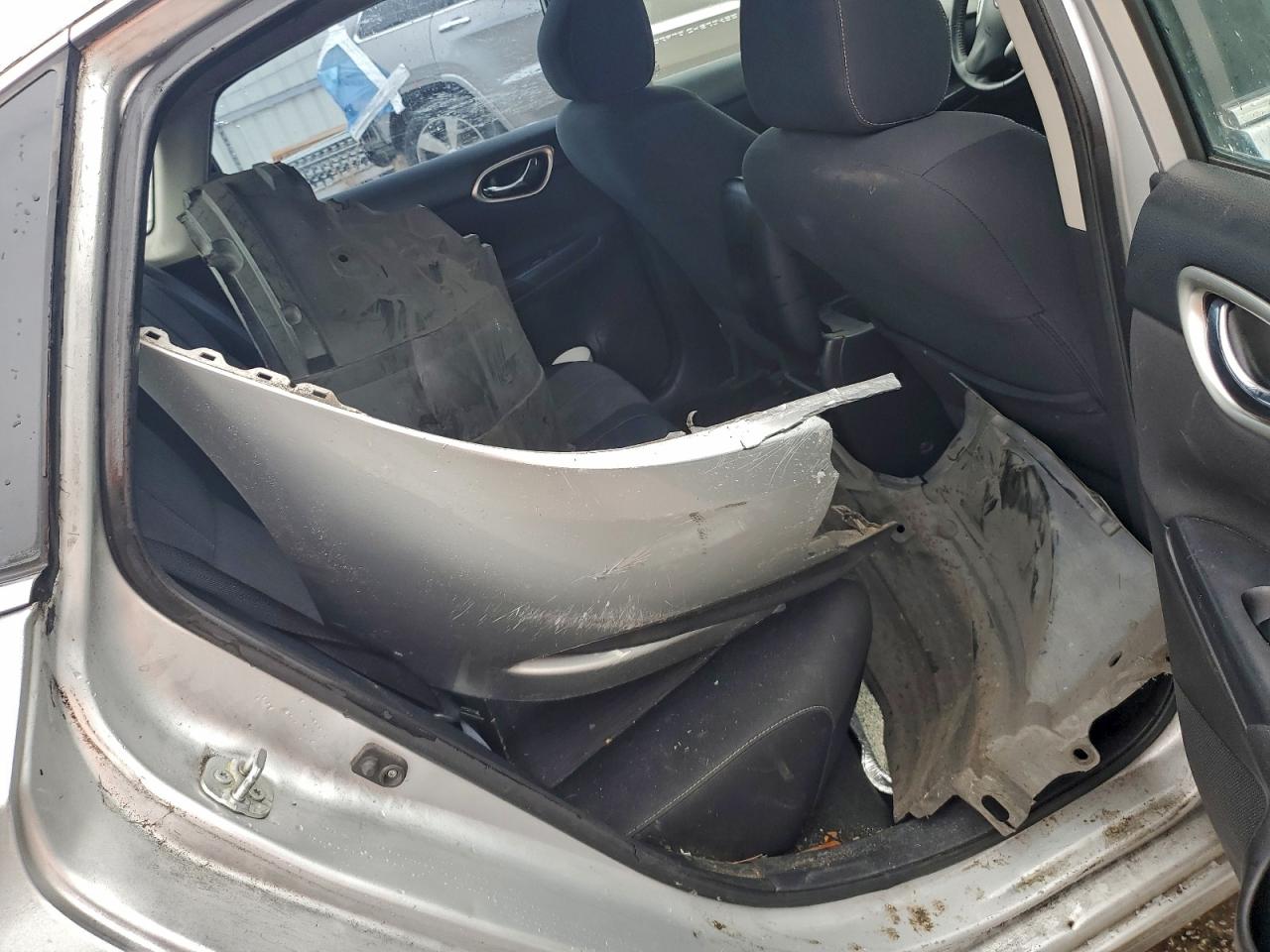 2015 NISSAN SENTRA SV photo 23