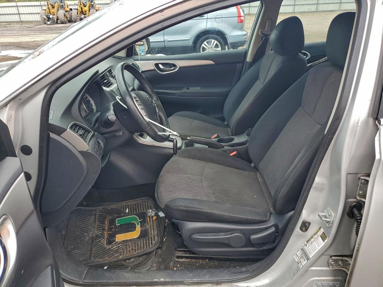 2015 NISSAN SENTRA SV photo 13