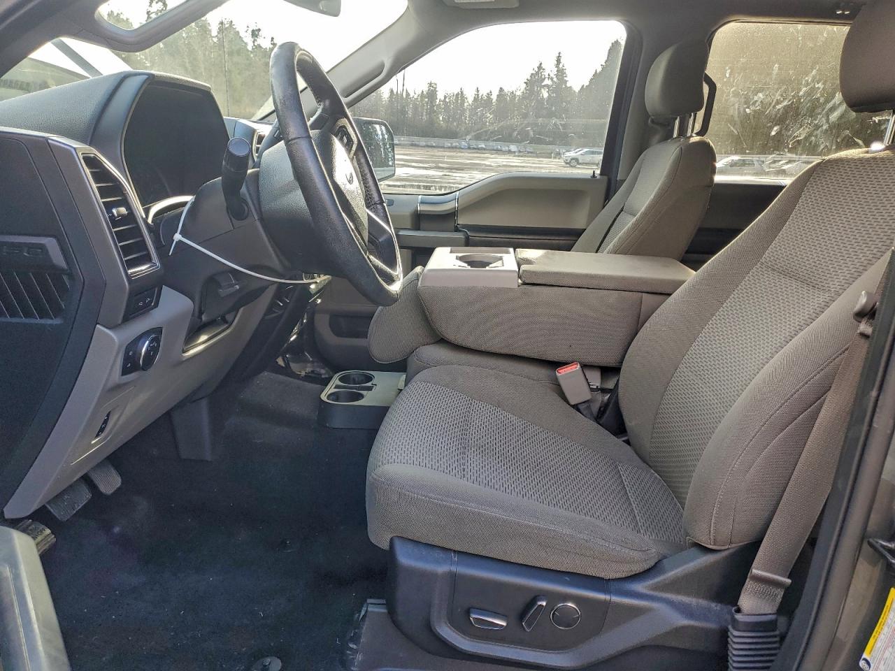 2017 FORD F150 SUPERCREW photo 13