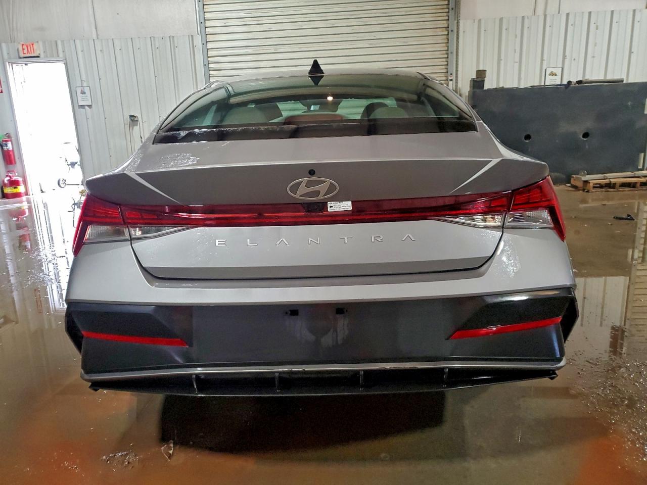 2025 HYUNDAI ELANTRA SEL photo 11