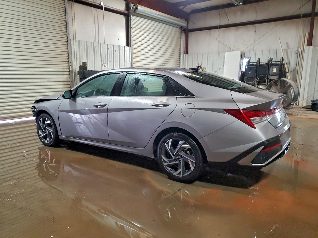 2025 HYUNDAI ELANTRA SEL photo 3
