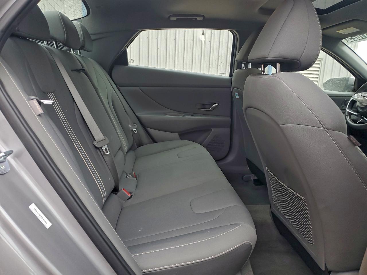 2025 HYUNDAI ELANTRA SEL photo 19