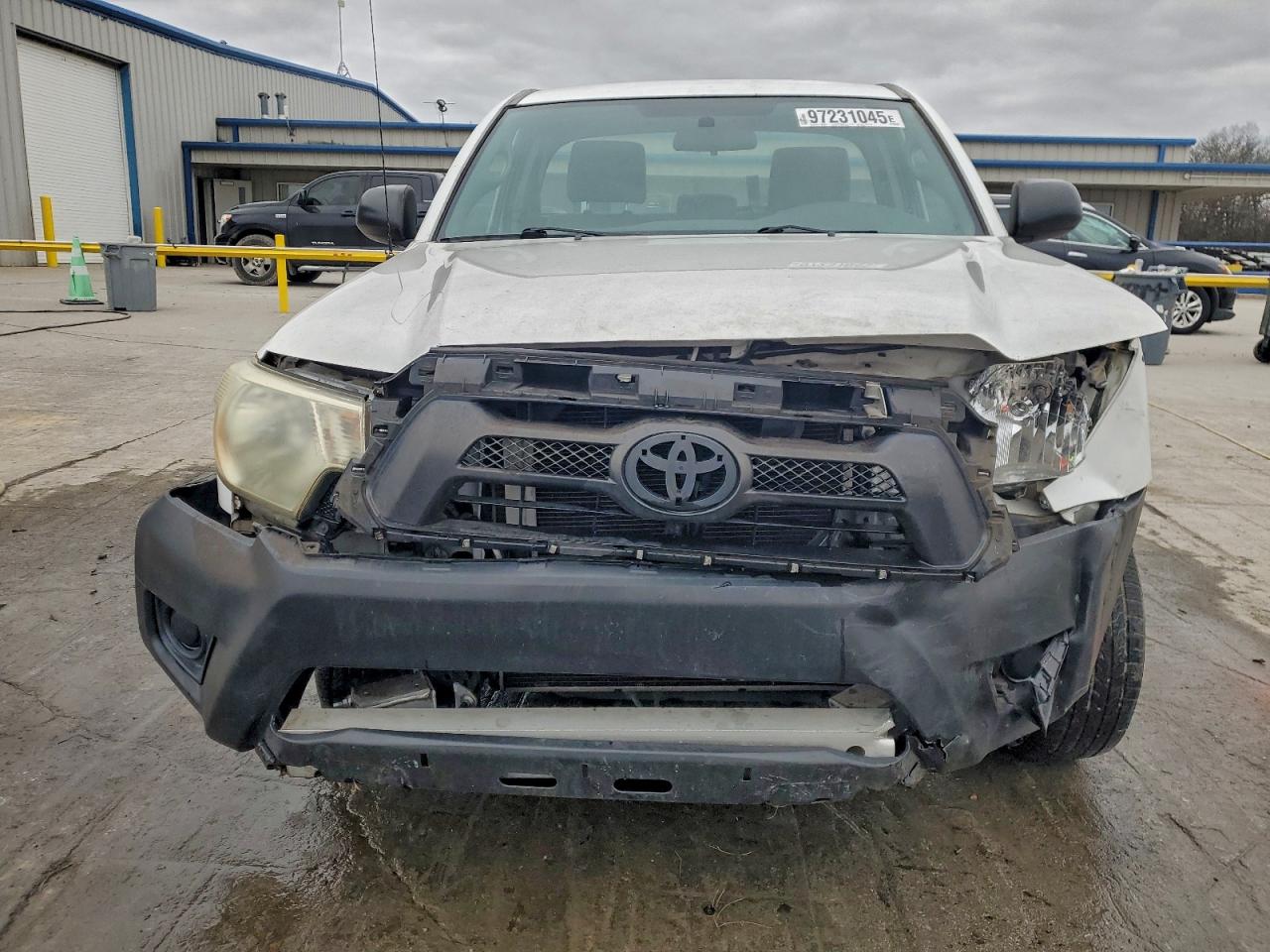 2012 TOYOTA TACOMA photo 9