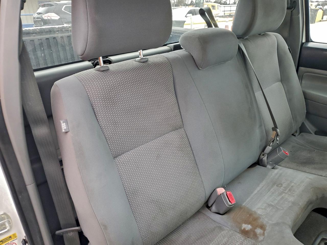 2012 TOYOTA TACOMA photo 19