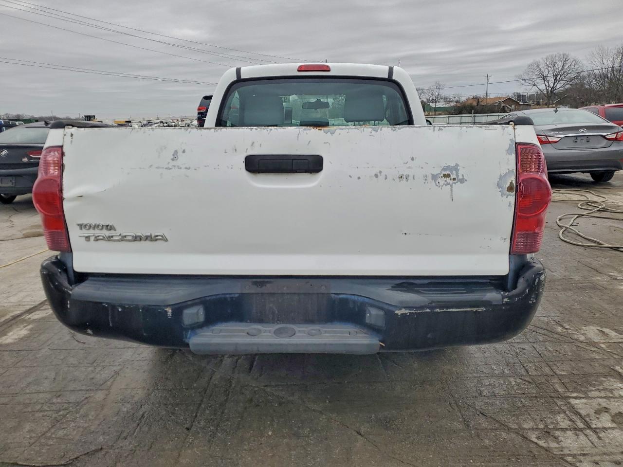 2012 TOYOTA TACOMA photo 11