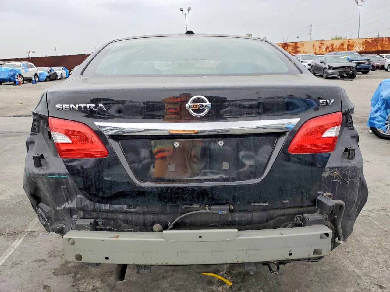 2017 NISSAN SENTRA photo 6