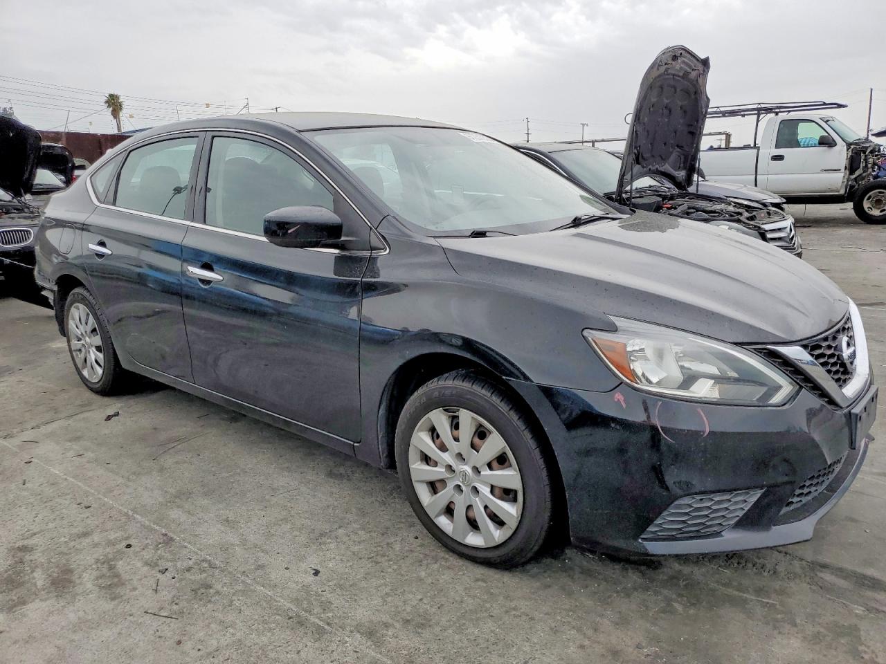 2017 NISSAN SENTRA photo 4