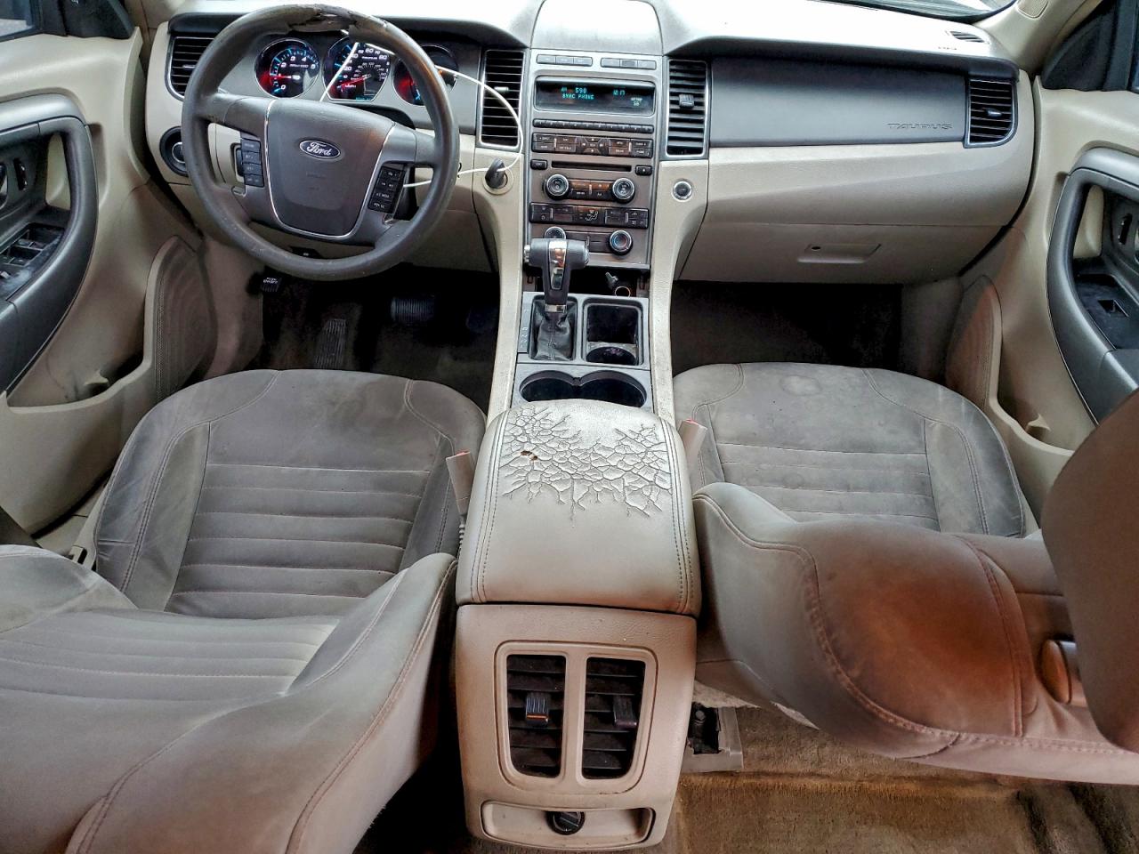 2012 FORD TAURUS SE photo 8
