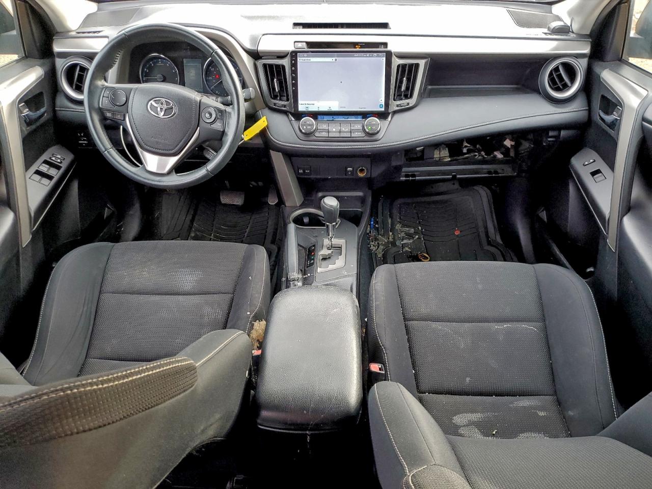2016 TOYOTA RAV4 XLE photo 15