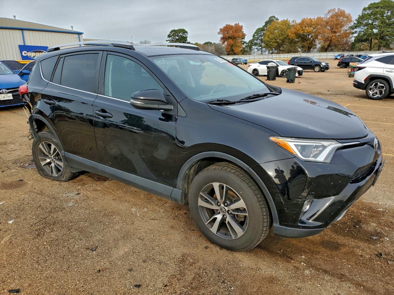 2016 TOYOTA RAV4 XLE photo 7
