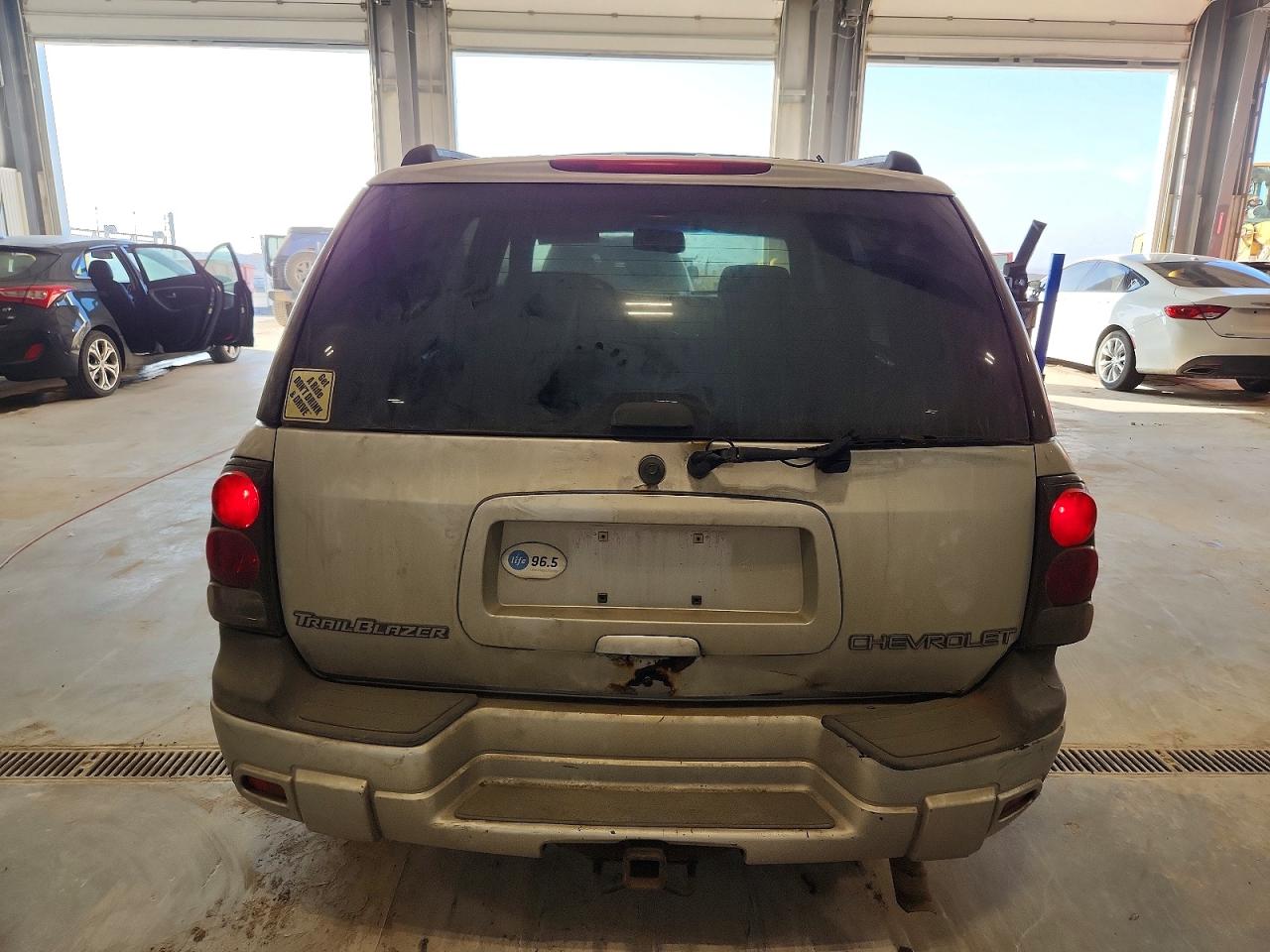 2004 CHEVROLET TRAILBLAZER LS photo 16