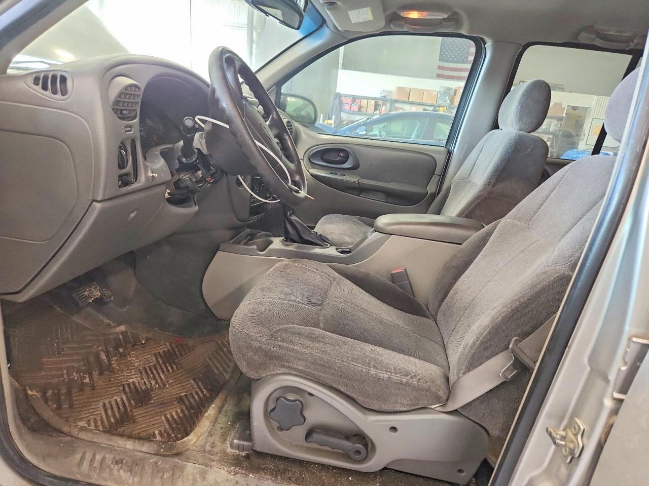 2004 CHEVROLET TRAILBLAZER LS photo 19