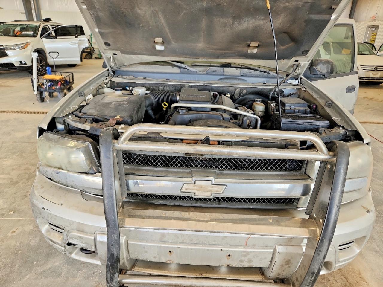 2004 CHEVROLET TRAILBLAZER LS photo 34