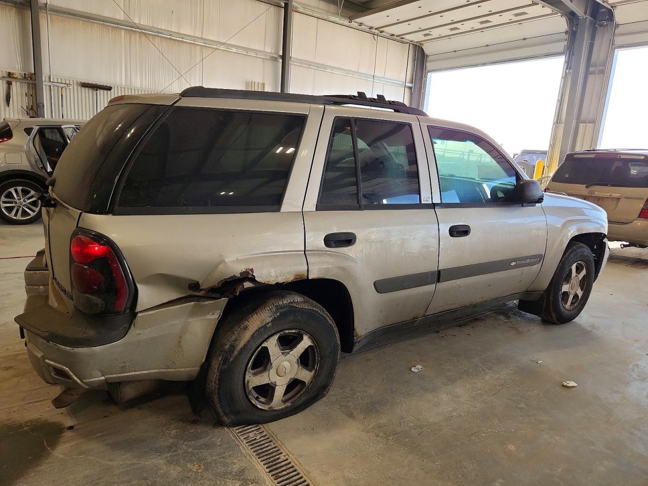 2004 CHEVROLET TRAILBLAZER LS photo 7