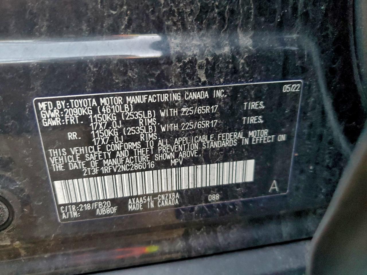 2022 TOYOTA RAV4 LE photo 40