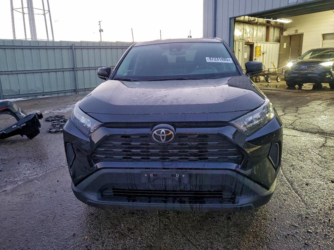 2022 TOYOTA RAV4 LE photo 13