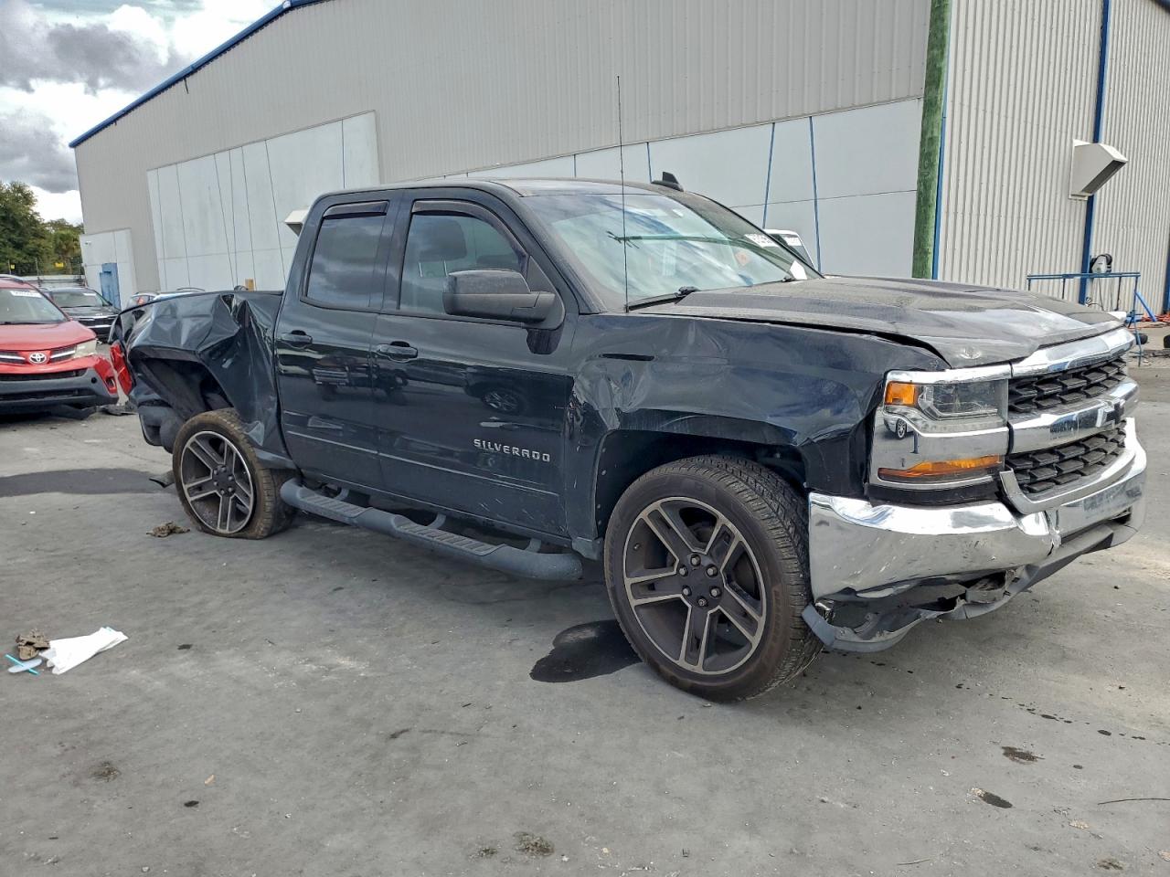 2017 CHEVROLET SILVERADO C1500 LT photo 10