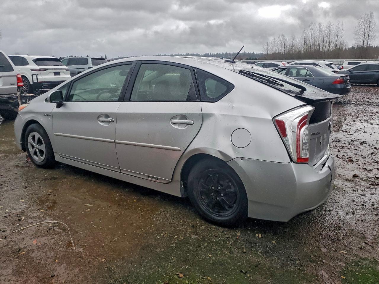 2012 TOYOTA PRIUS photo 4