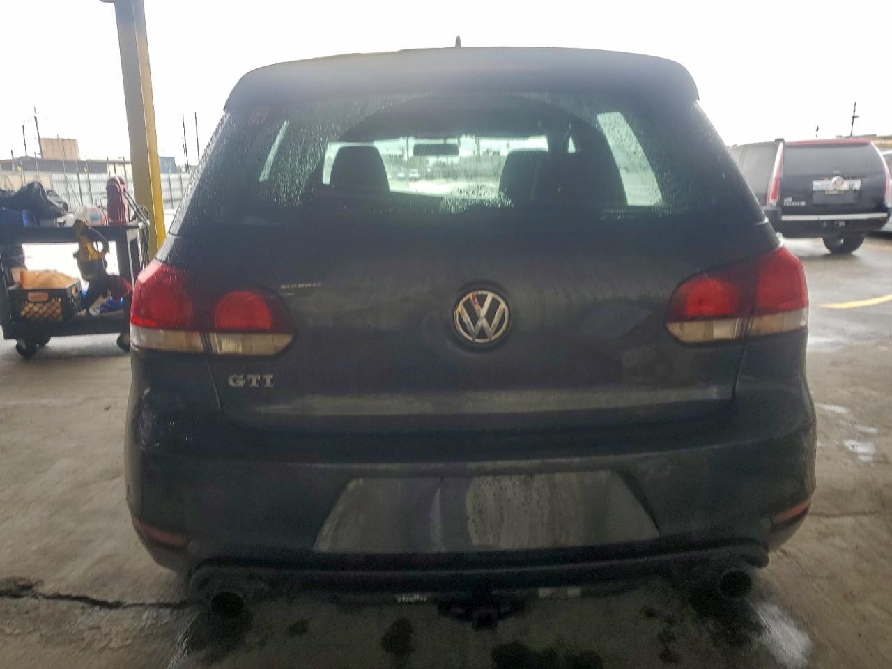 2013 VOLKSWAGEN GTI photo 11