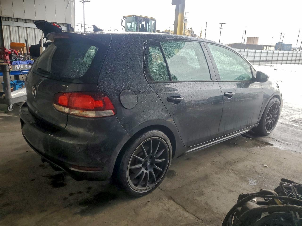 2013 VOLKSWAGEN GTI photo 5