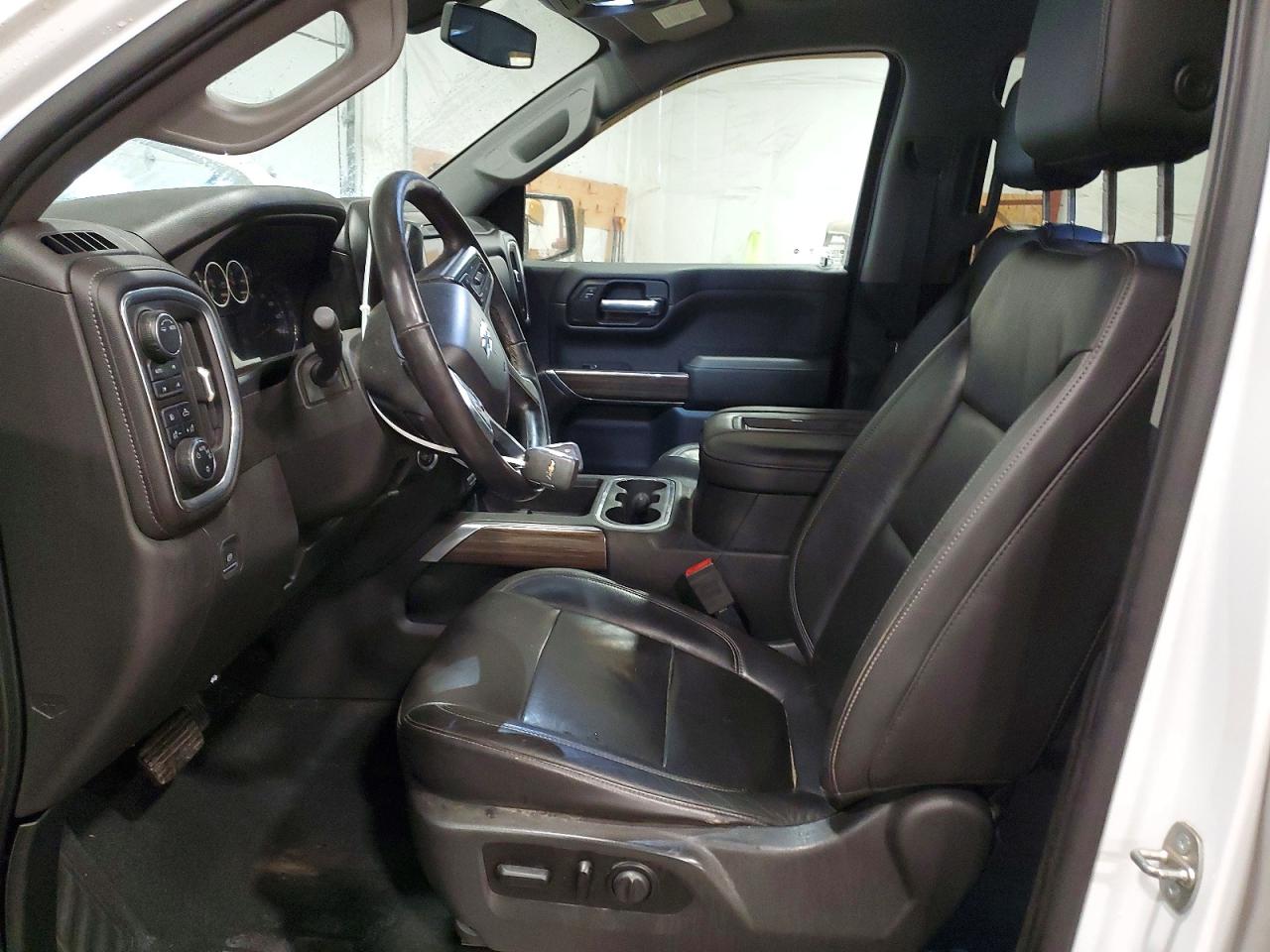 2020 CHEVROLET SILVERADO K1500 RST photo 13