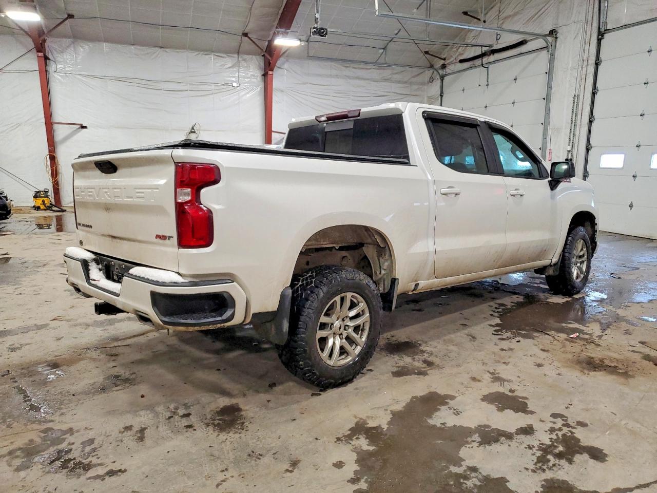 2020 CHEVROLET SILVERADO K1500 RST photo 5
