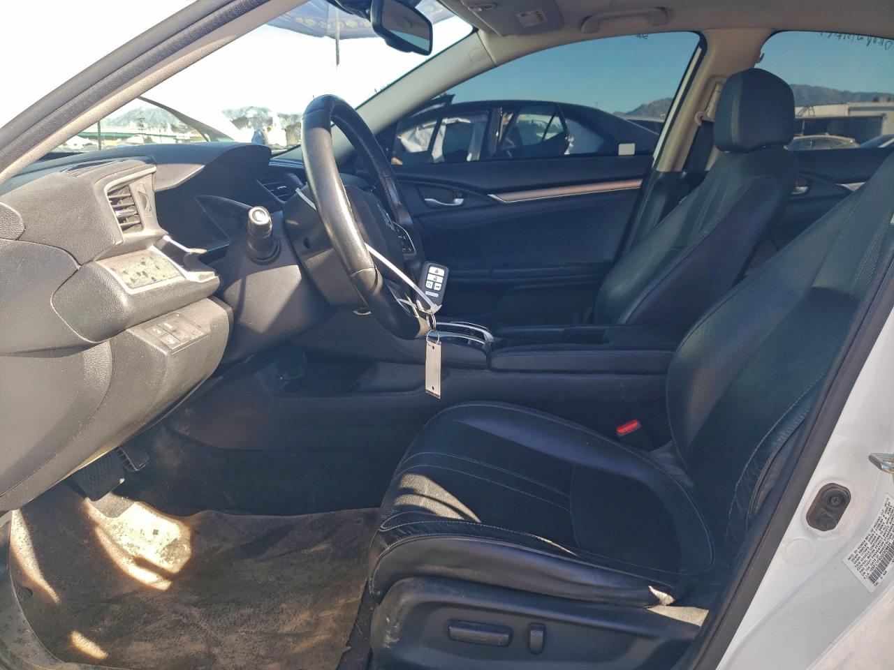 2016 HONDA CIVIC TOURING photo 19