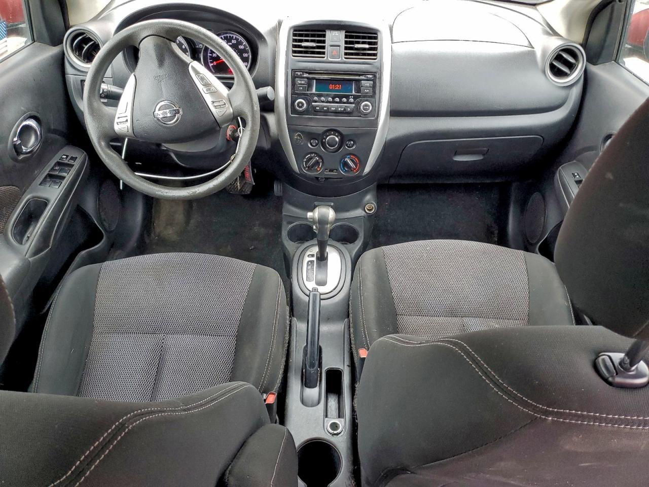 2018 NISSAN VERSA S photo 15