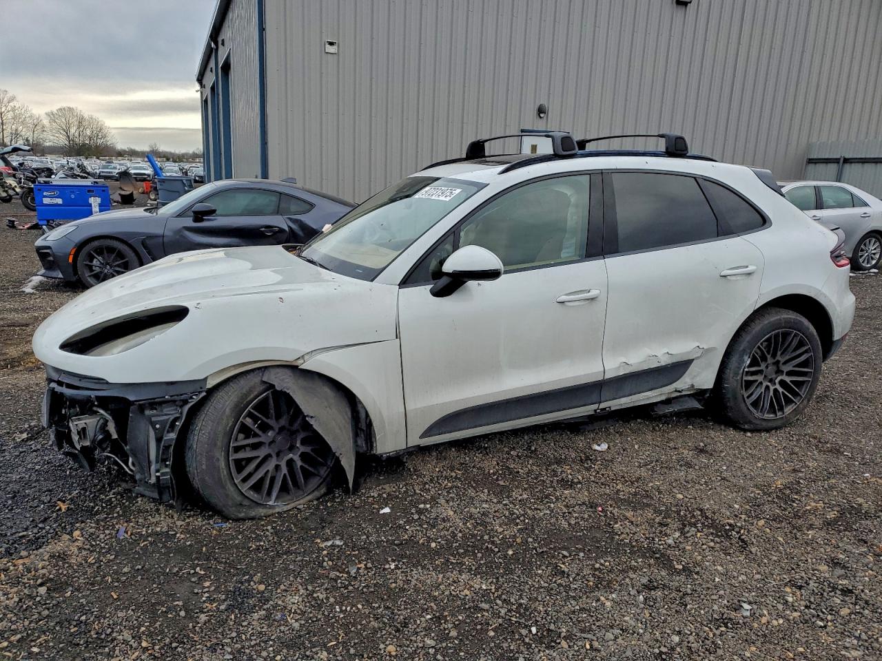 2017 PORSCHE MACAN