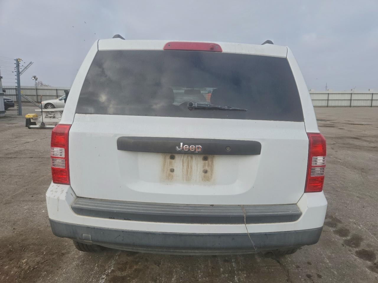 2012 JEEP PATRIOT SPORT photo 16